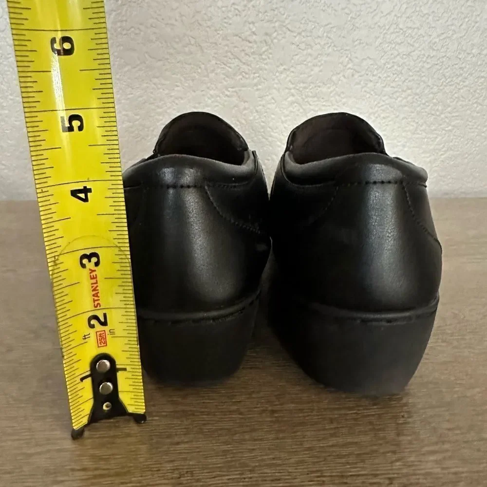 Clarks Collection Black Leather Slip-on Shoes 10